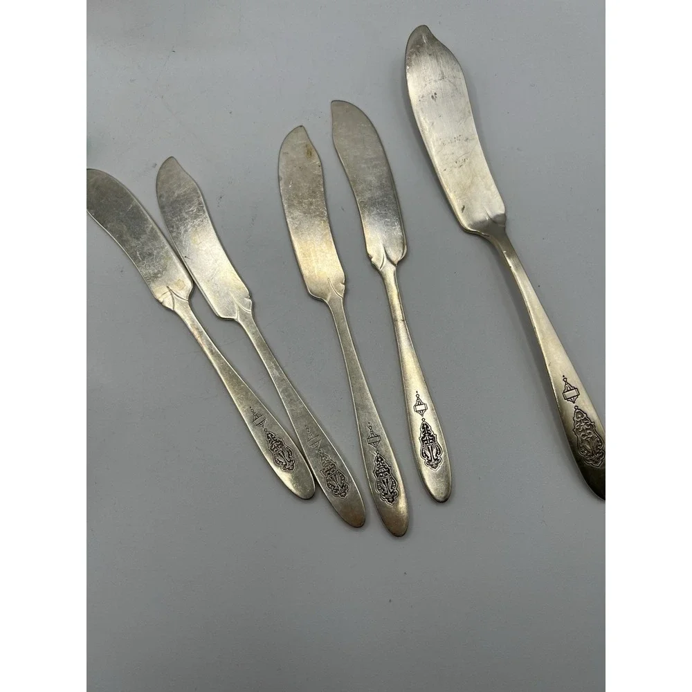 64 Pc ONEIDA BIRD of PARADISE COMMUNITY PLATE 1923 SILVERWARE Forks Knives Spoon